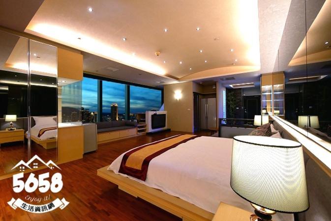 85旅行家 Kaohsiung Exterior foto